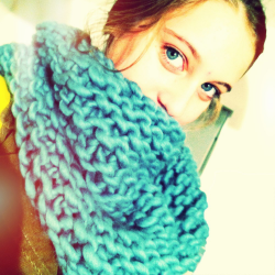 ☮ un snood au point mousse en laine super moelleuse, tricot et laine