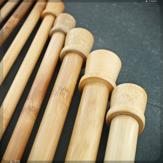 Aiguilles à tricoter en bambou n°5.5 (35cm) - La Droguerie